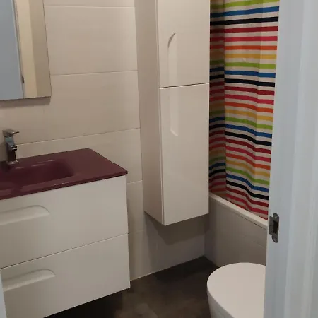 Apartment En Mortera, Piso Completo Con Terraa Y Jardin *
