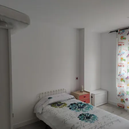 En Mortera, Piso Completo Con Terraa Y Jardin * Mortera